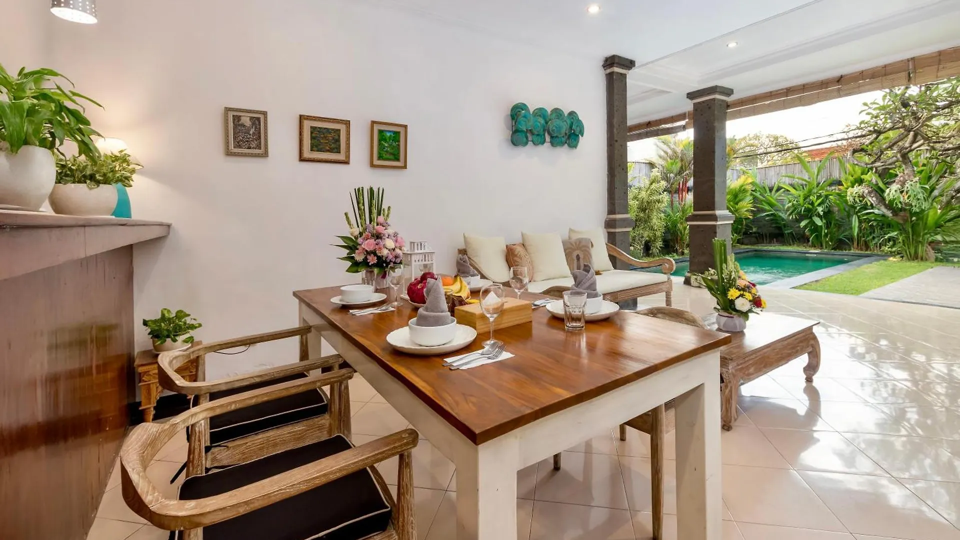 Bens Tunjung Villa Two-Bedroom With Private Pool Kuta Seminyak